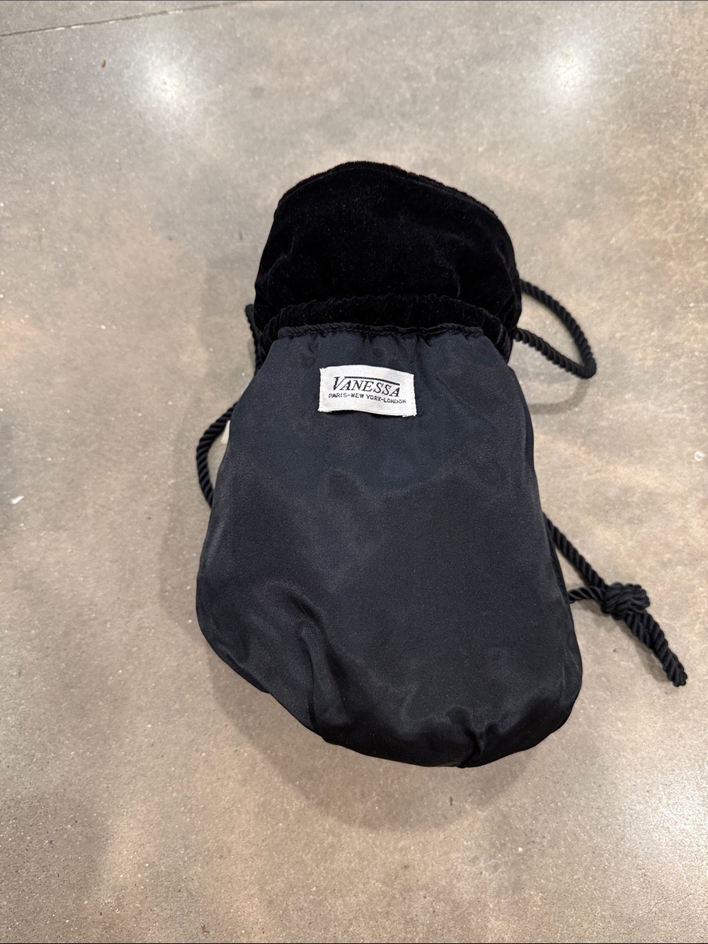 Patchwork Velvet Drawstring Mini Bag - Black - Picture 3 of 7